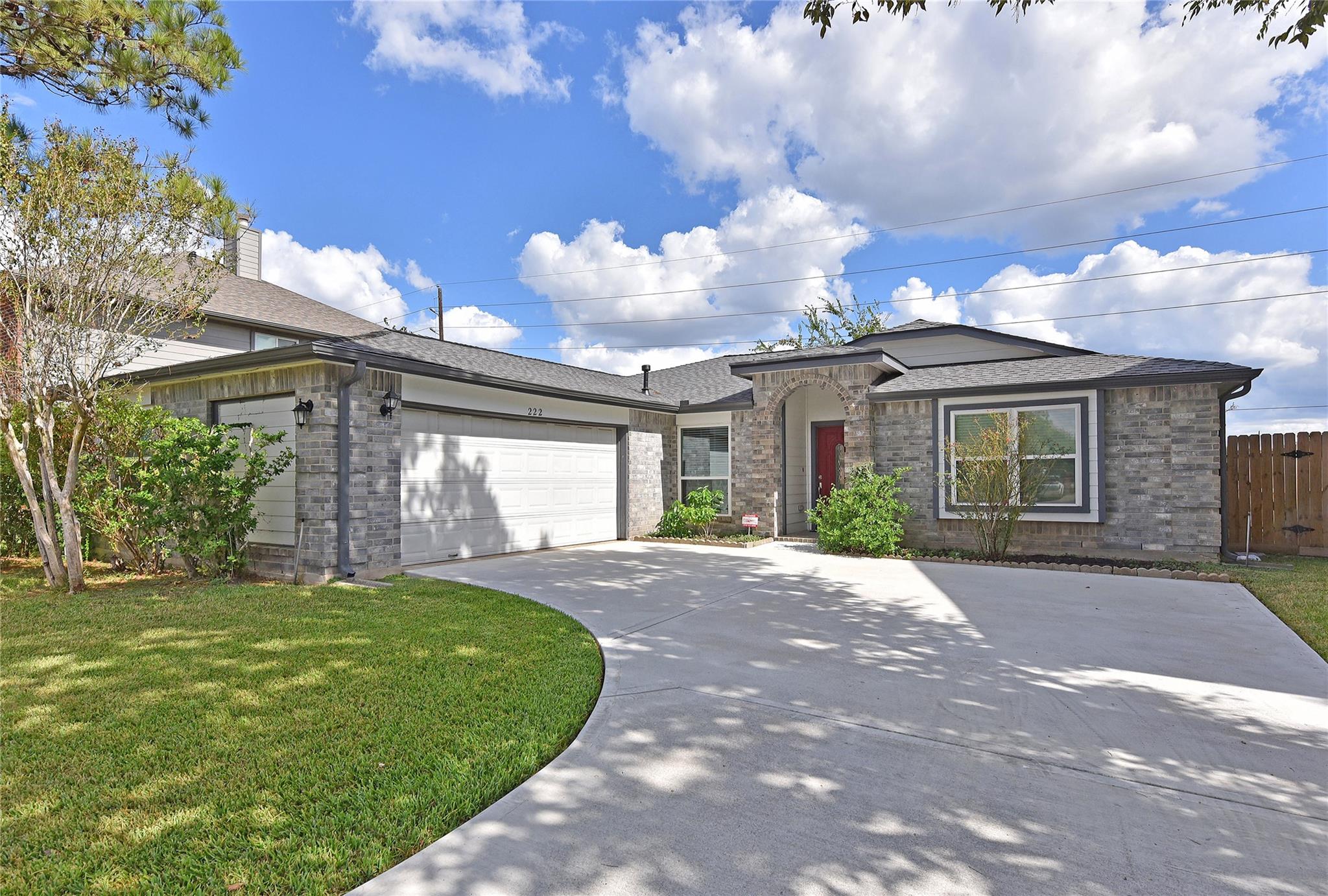 222 Savannah Moss Drive