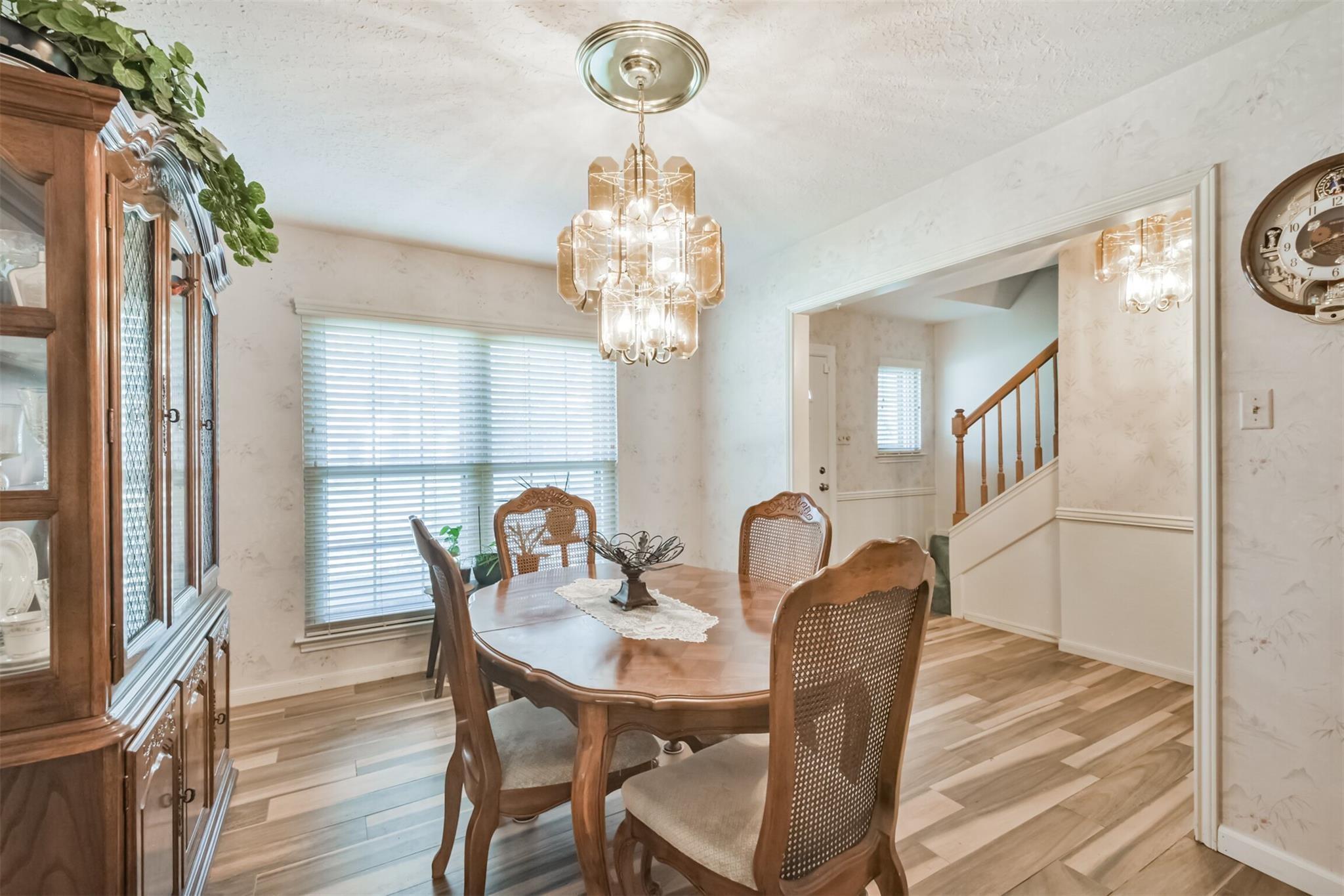 1602 N Hollow Drive
