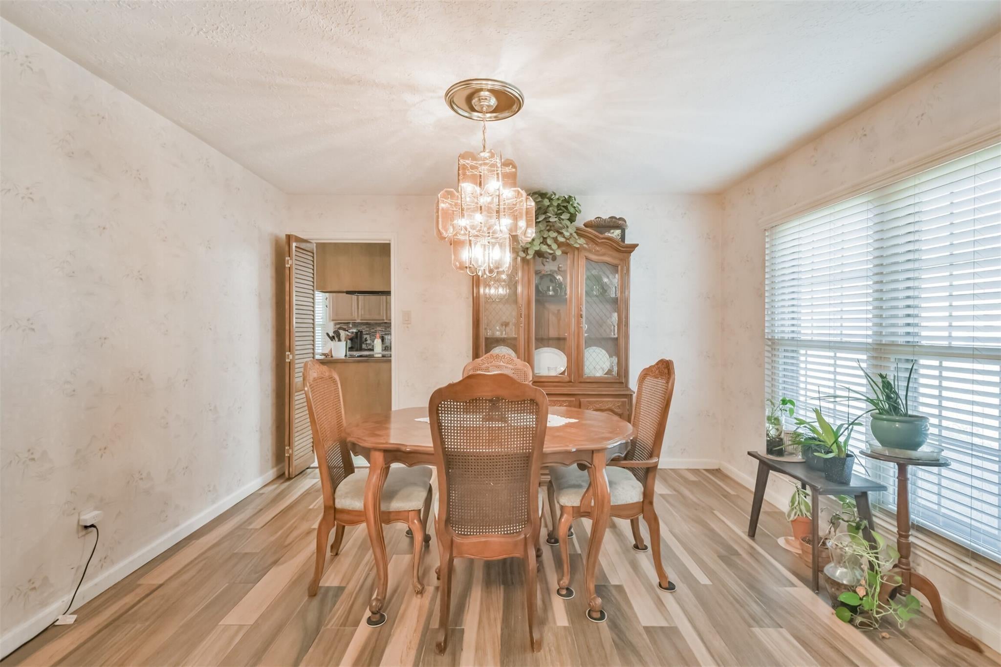 1602 N Hollow Drive