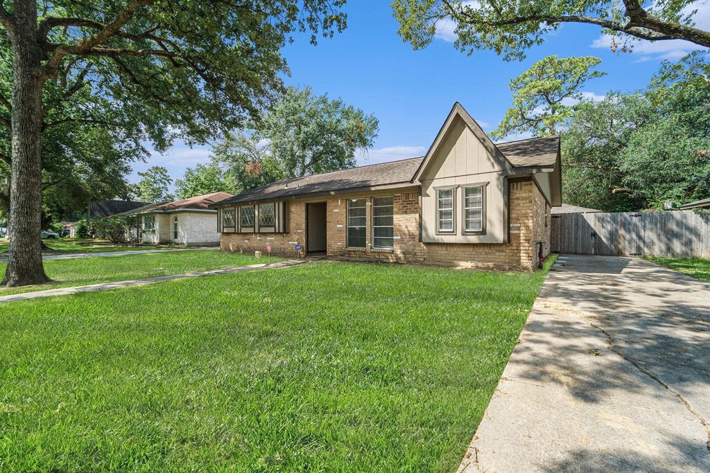 Photo of 23235 Earlmist Drive, Spring, TX 77373 (MLS # 85281127)