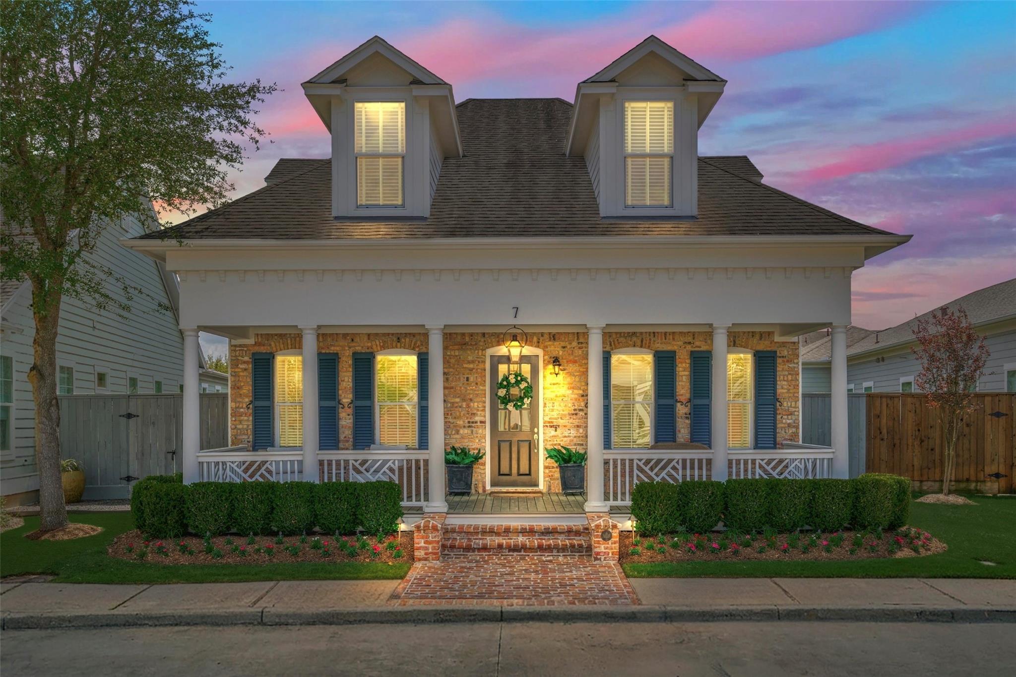 7 Bowers Pine Court