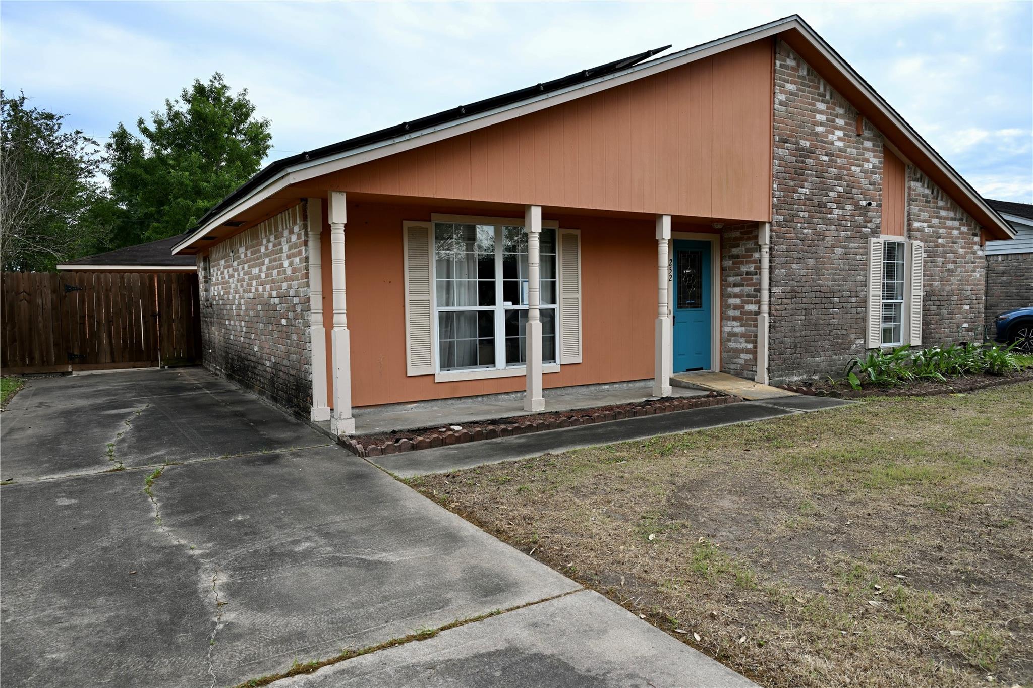 252 Bastrop Street