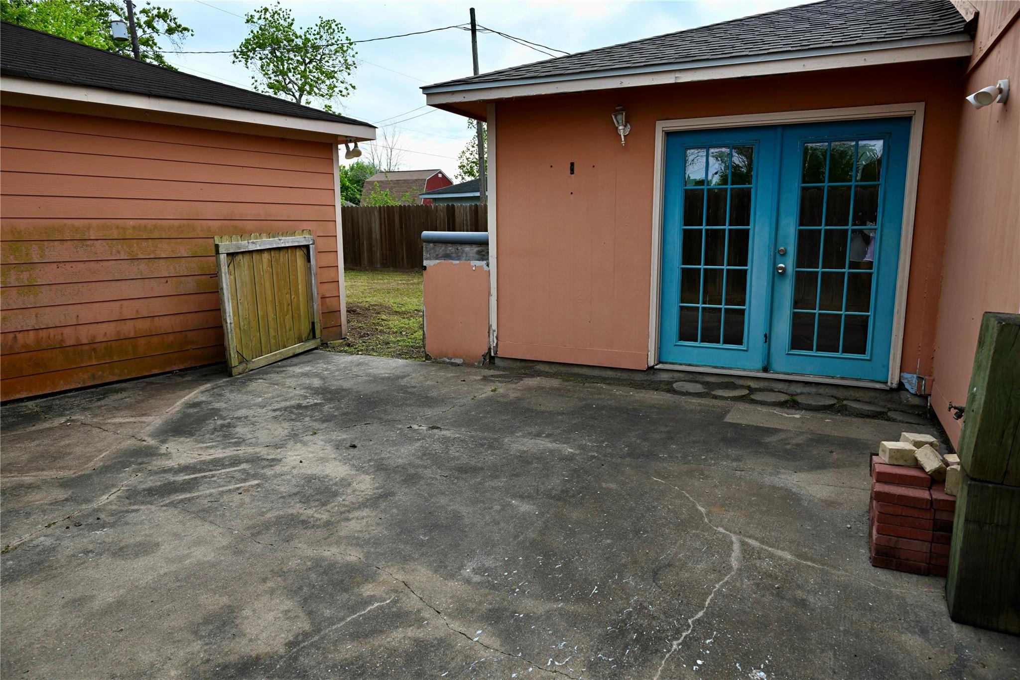252 Bastrop Street