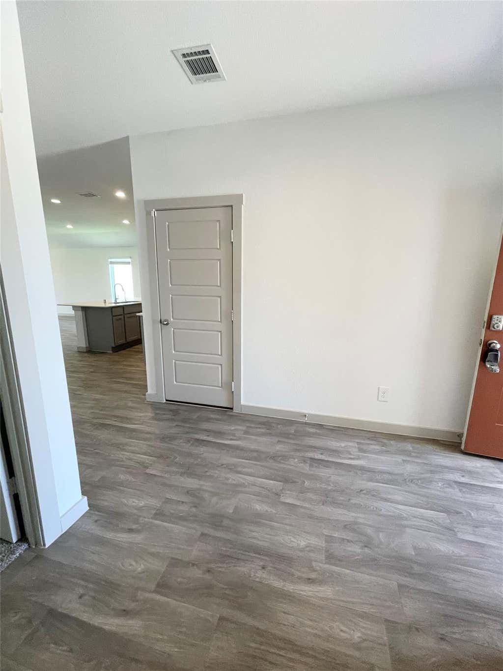 Photo of 1830 Plantation Place, Baytown, TX 77523 (MLS # 94572290)