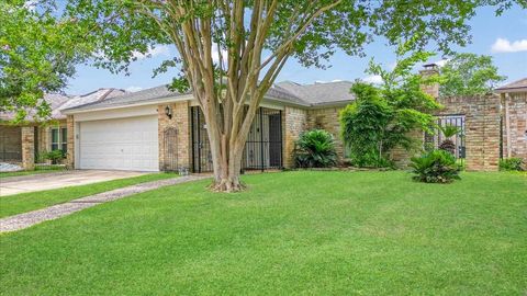 6514 Oakland Hills Drive Houston TX 77069