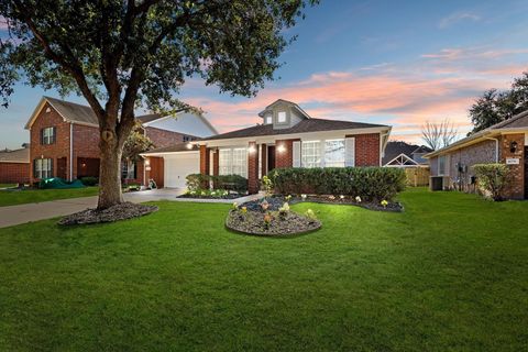 Photo of 16727 Sonoma Del Norte Drive, Houston, TX 77095 (MLS # 97992435)
