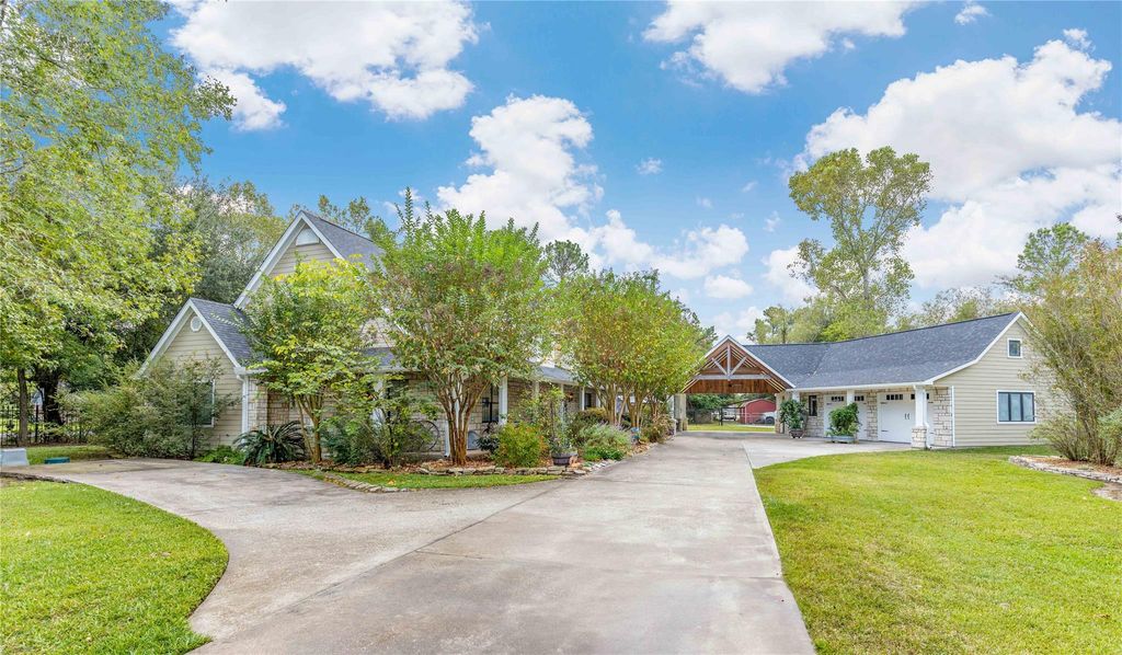 Photo of 303 Spanish Cove Drive, Crosby, TX 77532 (MLS # 51098930)