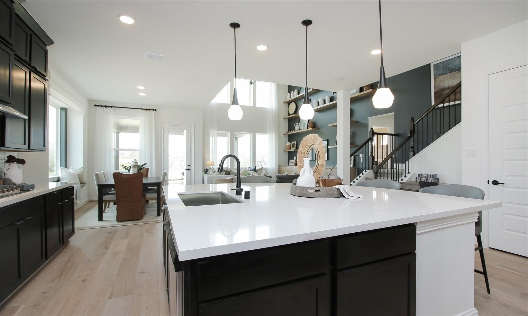 542 Stream Bend Way