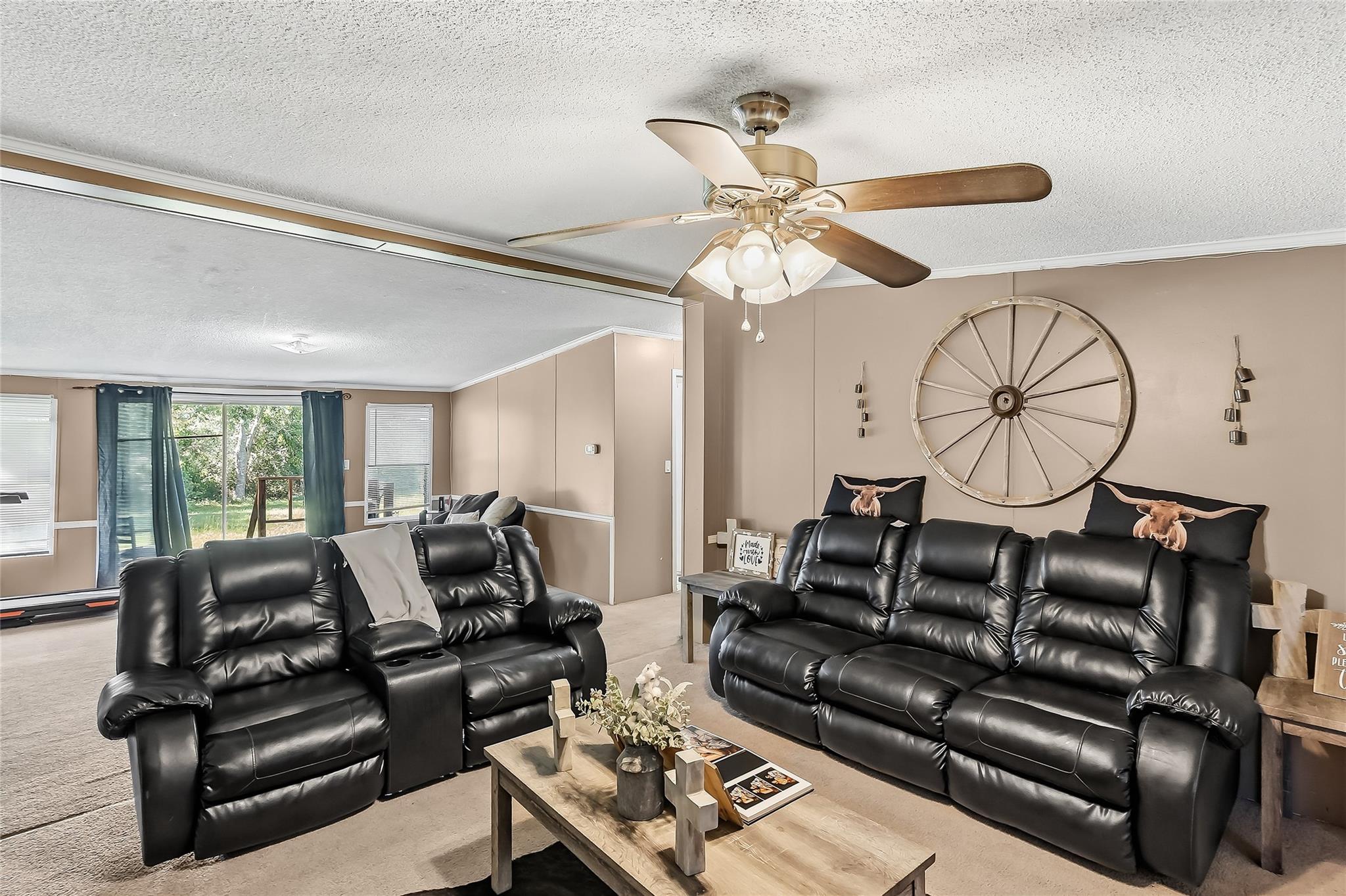 1027 Private Road 4041