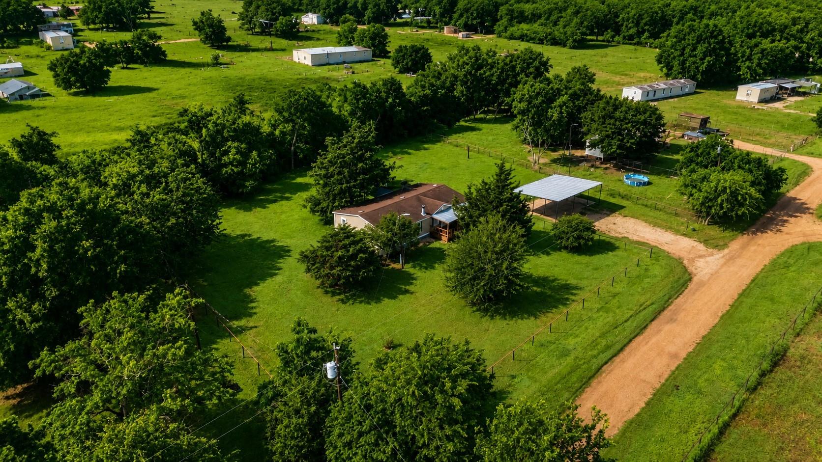 1027 Private Road 4041