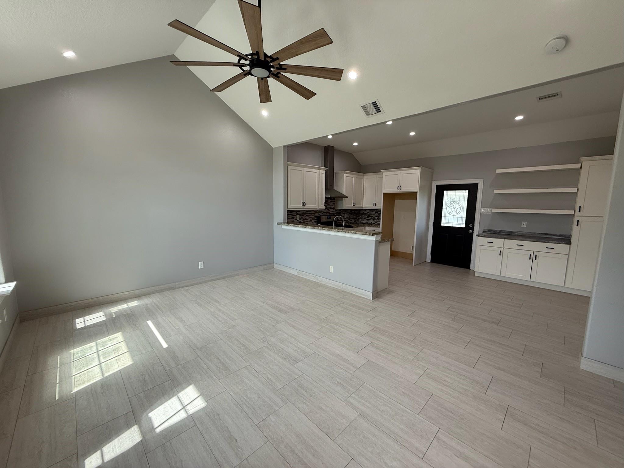 825 Mossey Drive