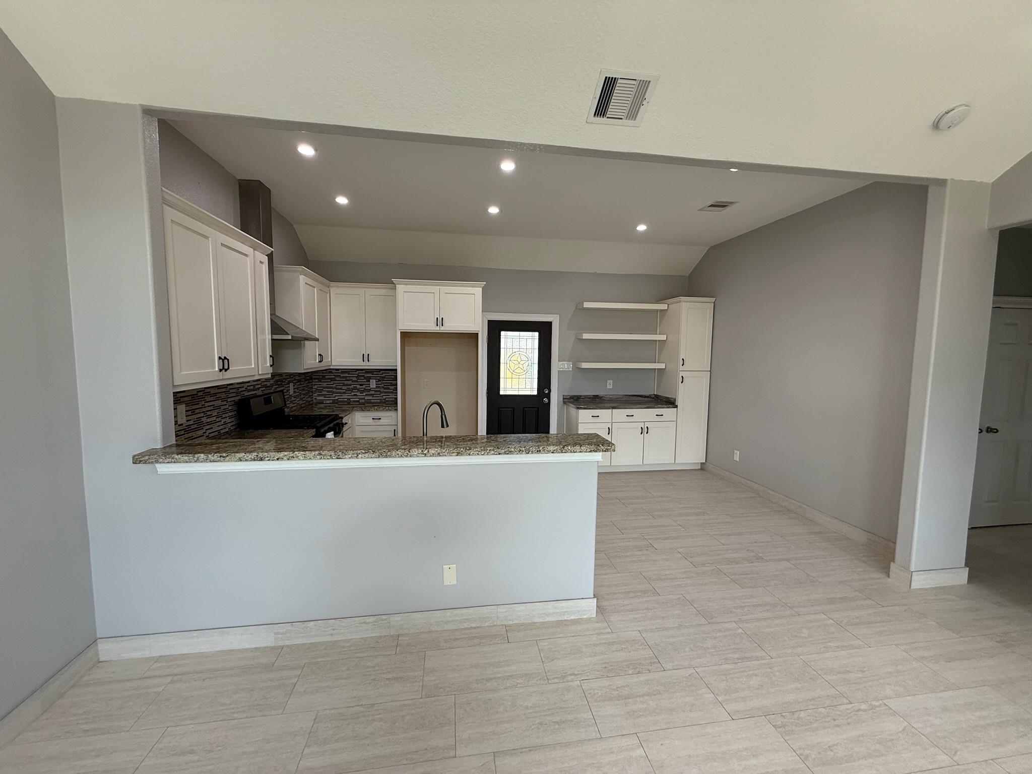 825 Mossey Drive