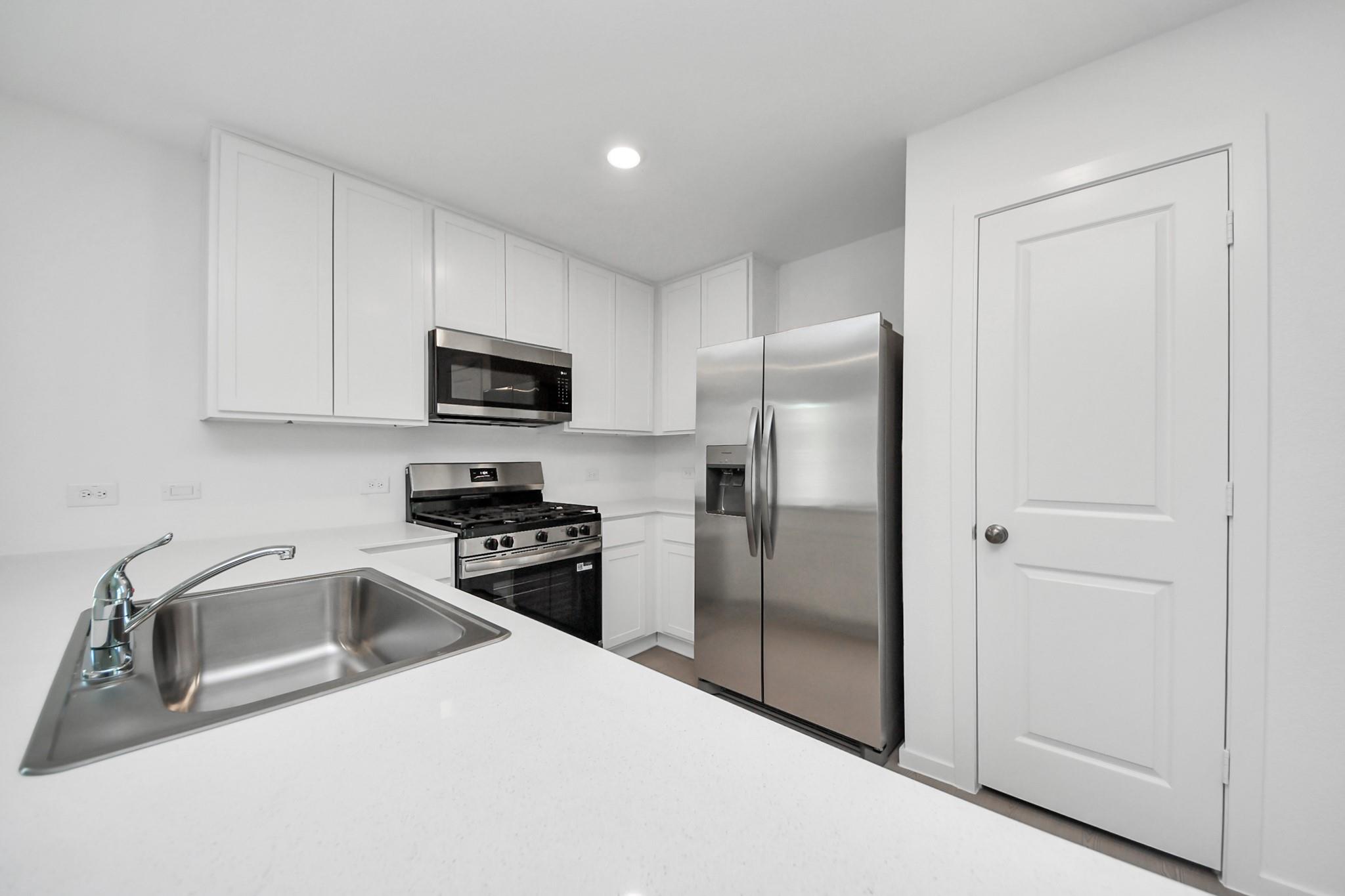 2931 Summer Breeze Way