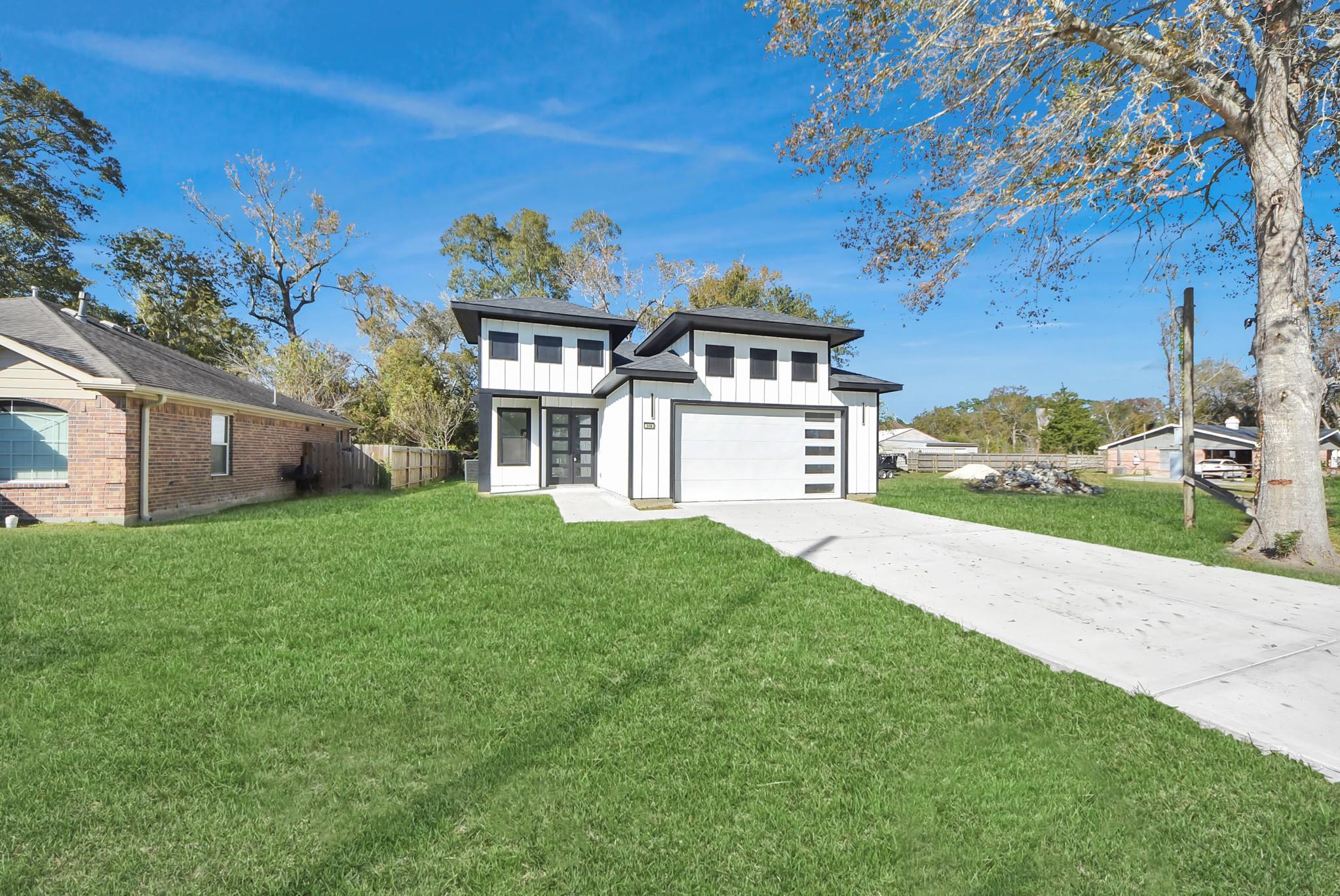 316 E Oakdale Street