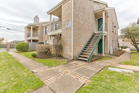 Photo of 14600 Fonmeadow Drive #107, Houston, TX 77035 (MLS # 50817259)