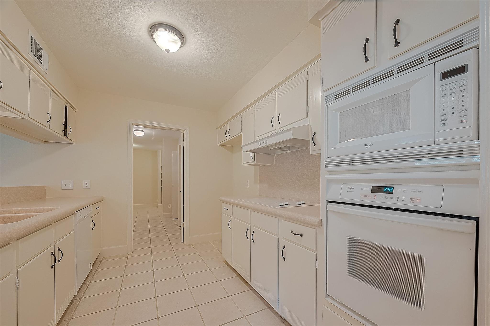 20 Champions Colony E