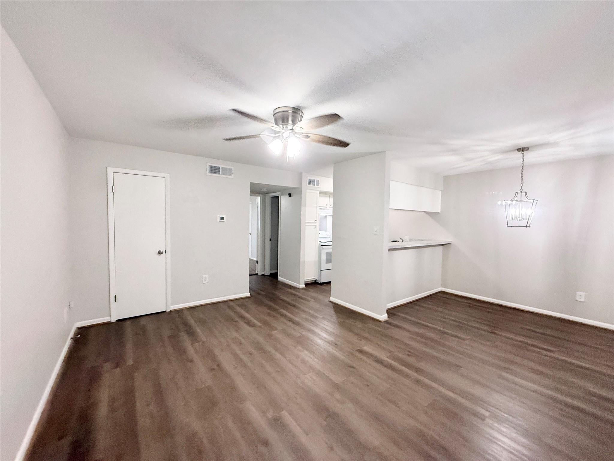 321 E Cedar Street 9