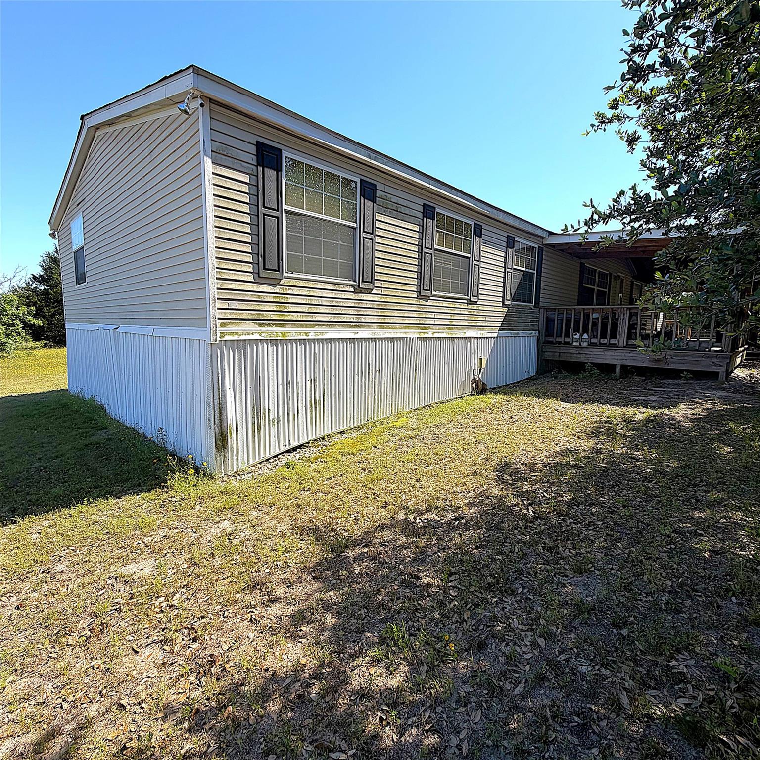 9678 E State Highway 7 E