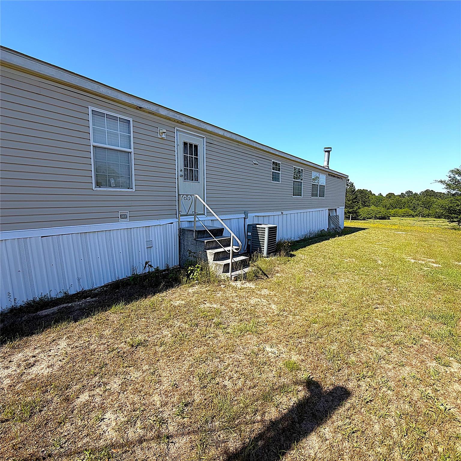 9678 E State Highway 7 E