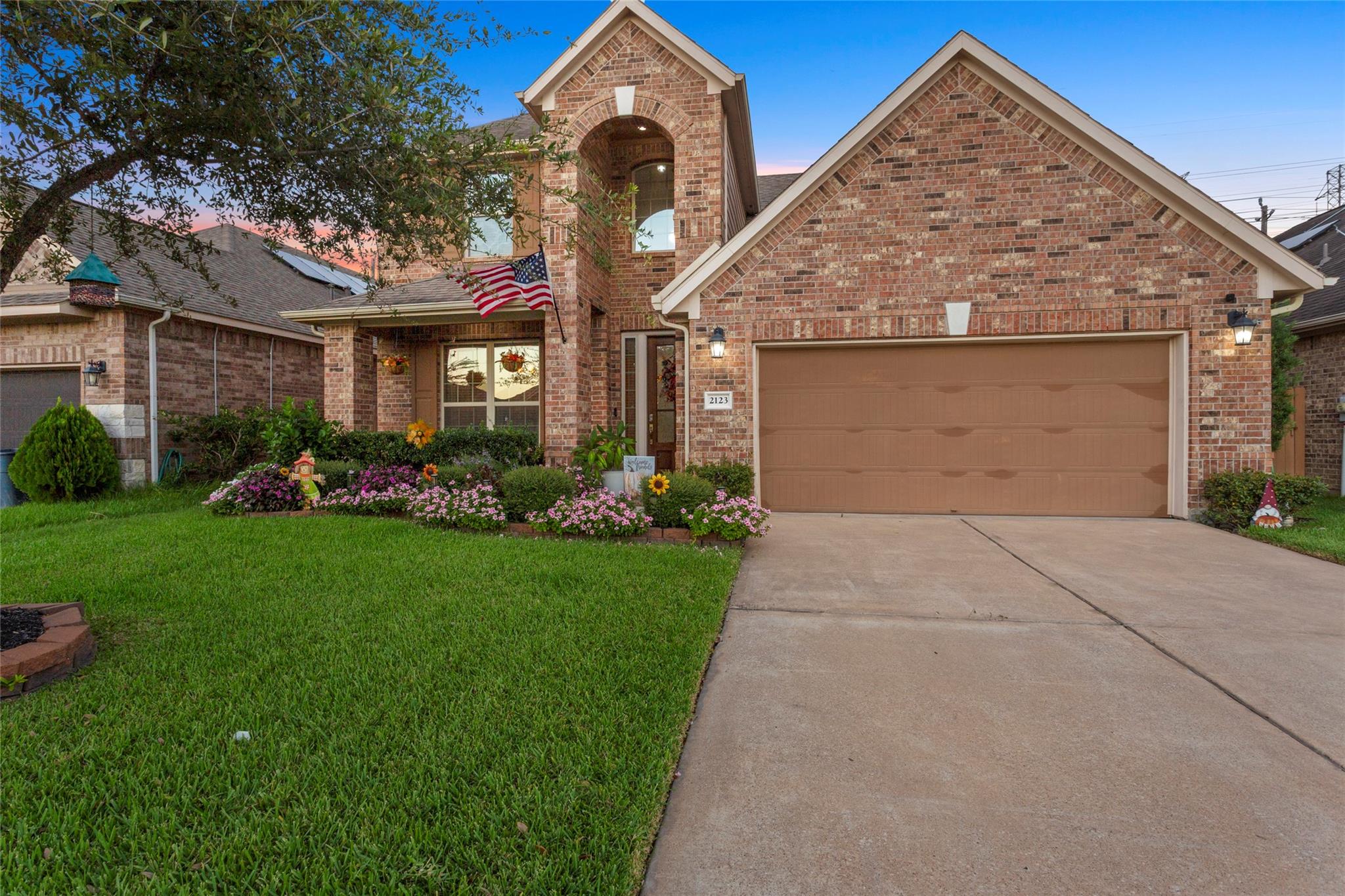 2123 Llerena Lane