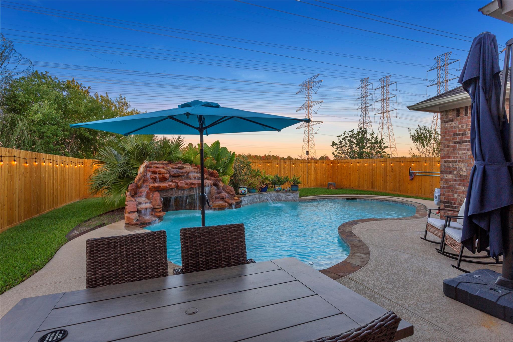 2123 Llerena Lane