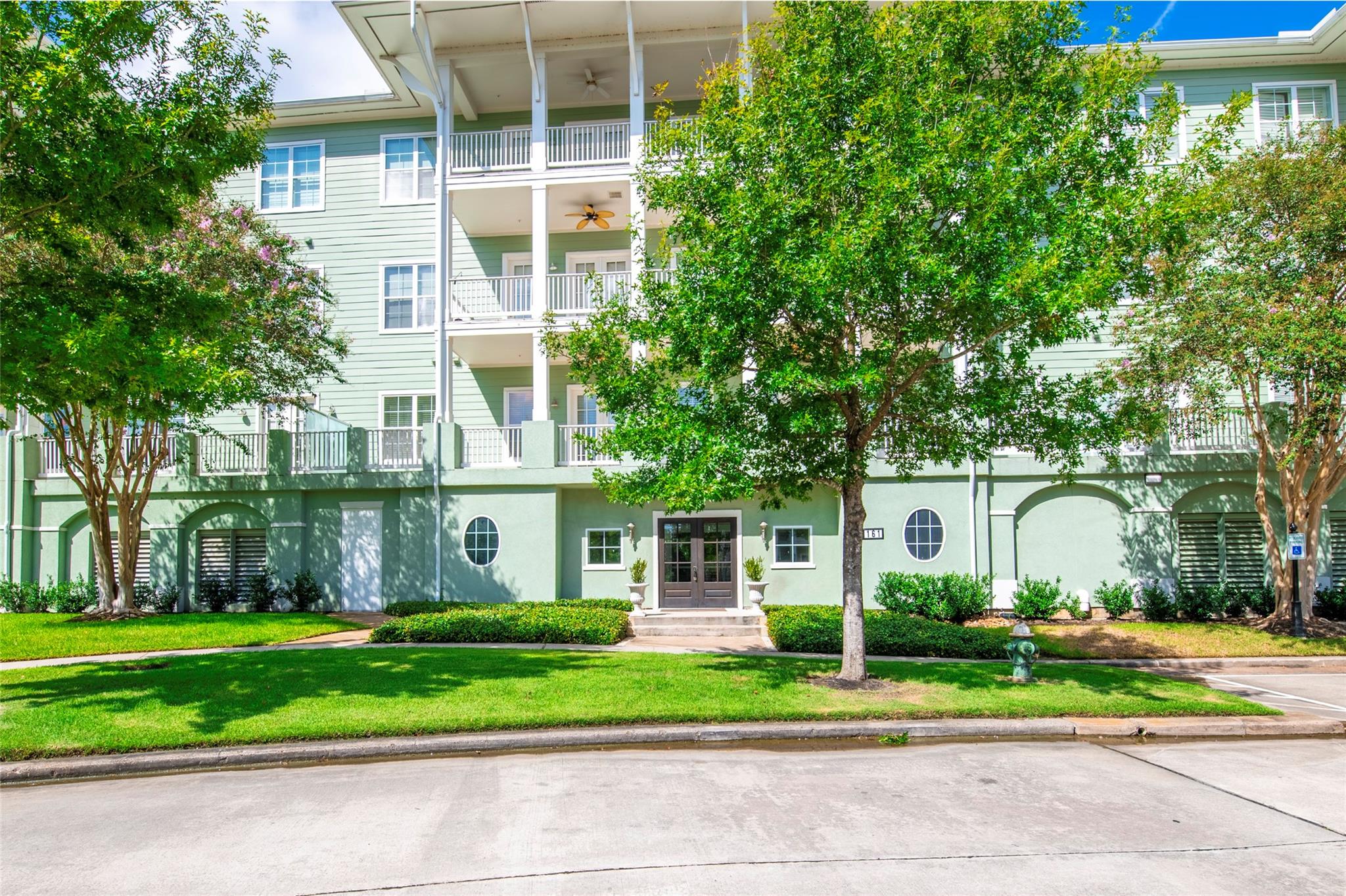 161 W Breezy Way 5C