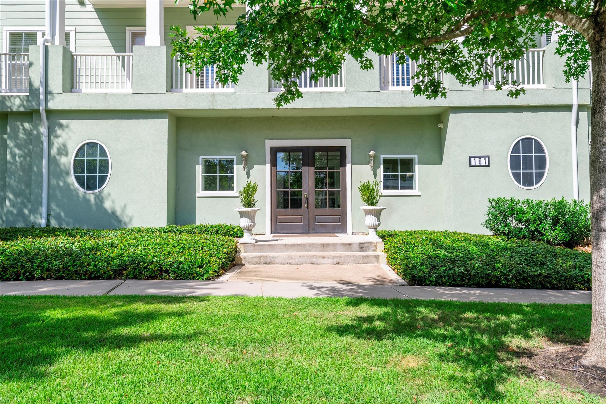 161 W Breezy Way 5C