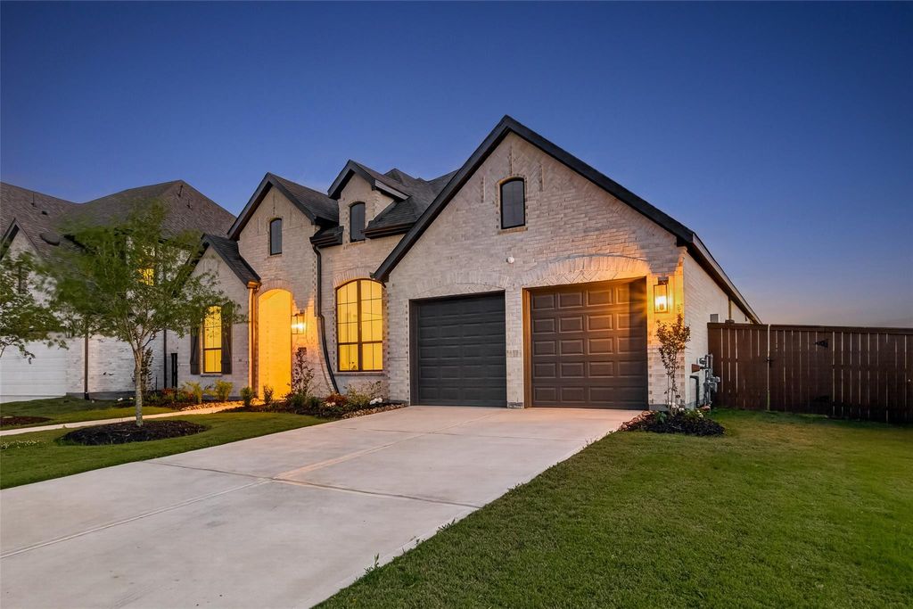 Photo of 8818 Blue Grotto Lane, Manvel, TX 77578 (MLS # 32542998)