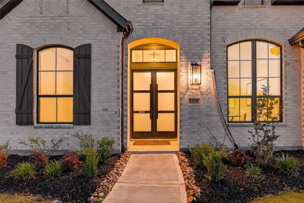 Photo of 8818 Blue Grotto Lane, Manvel, TX 77578 (MLS # 32542998)