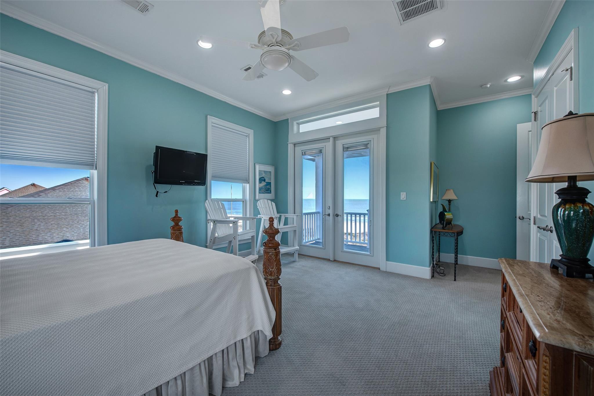 Crystal Beach, Texas, 77650, United States, 5 Bedrooms Bedrooms, ,4 BathroomsBathrooms,Residential,Active,2021955