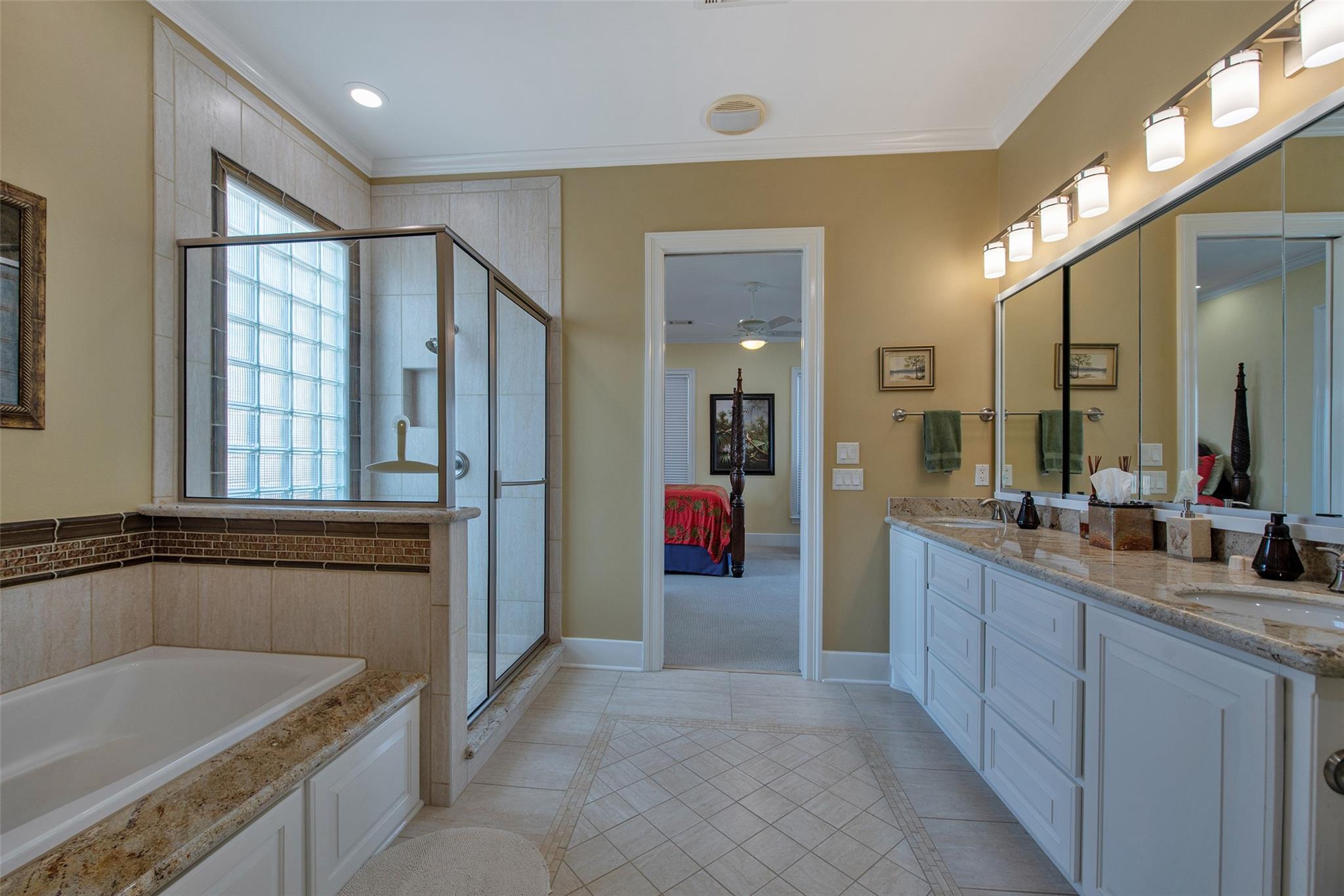 Crystal Beach, Texas, 77650, United States, 5 Bedrooms Bedrooms, ,4 BathroomsBathrooms,Residential,Active,2021955