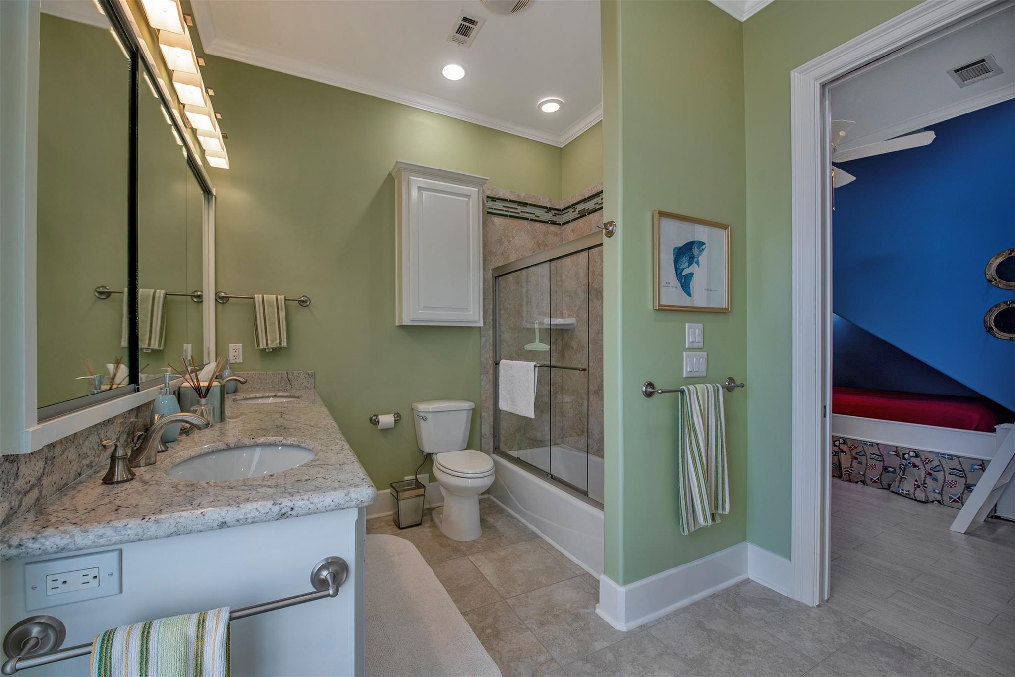 Crystal Beach, Texas, 77650, United States, 5 Bedrooms Bedrooms, ,4 BathroomsBathrooms,Residential,Active,2021955