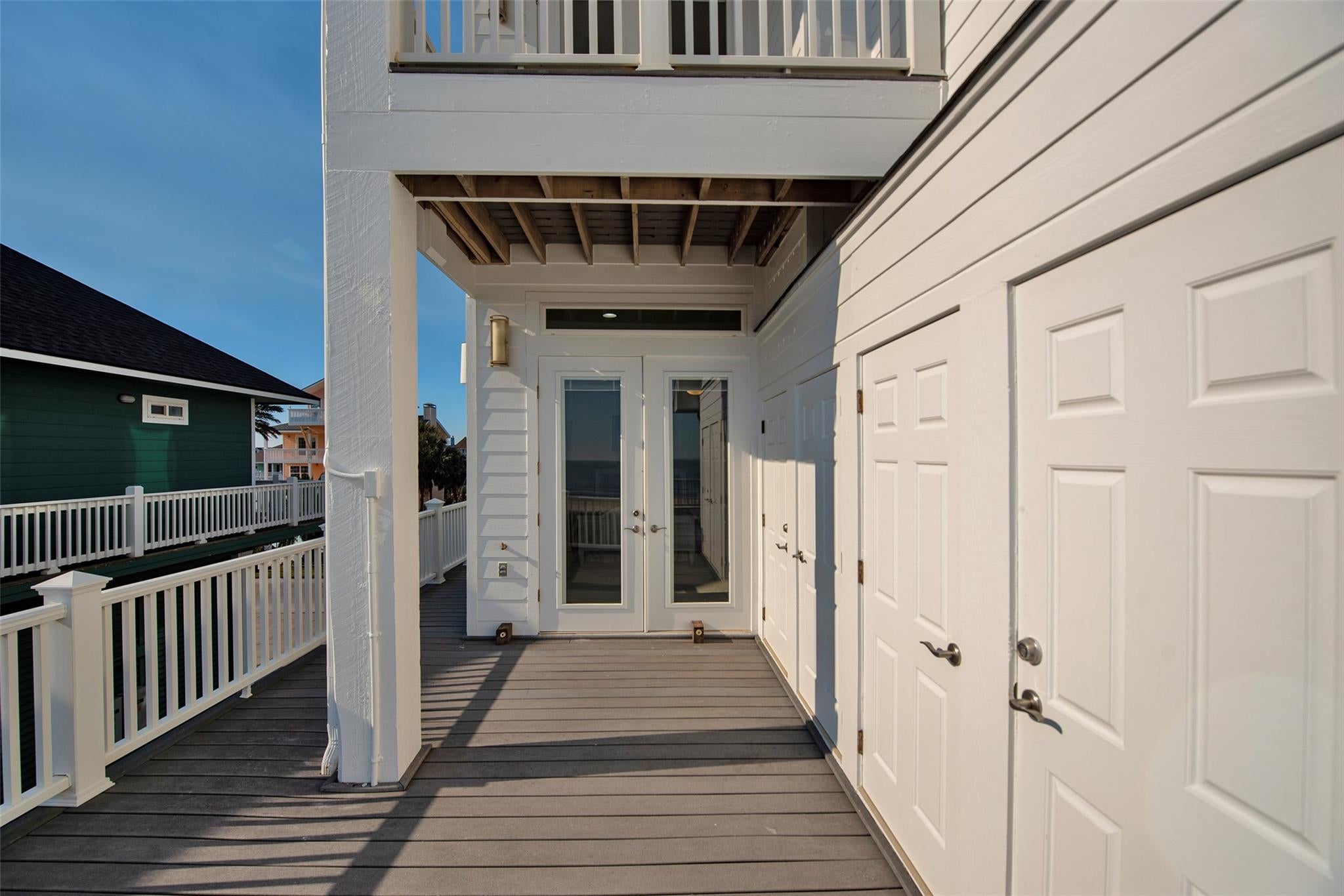 Crystal Beach, Texas, 77650, United States, 5 Bedrooms Bedrooms, ,4 BathroomsBathrooms,Residential,Active,2021955