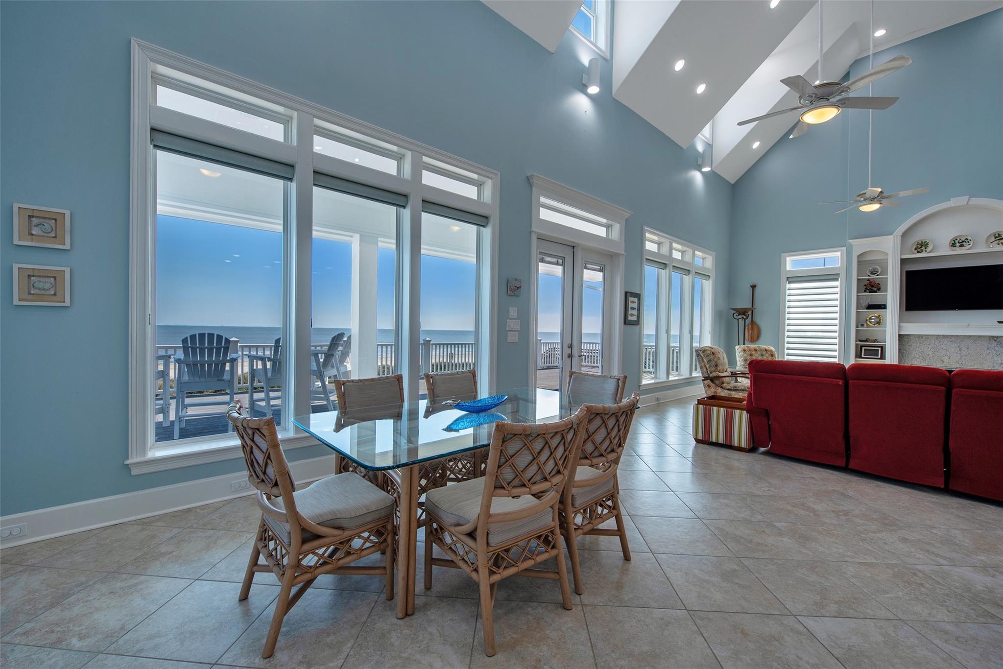 Crystal Beach, Texas, 77650, United States, 5 Bedrooms Bedrooms, ,4 BathroomsBathrooms,Residential,Active,2021955