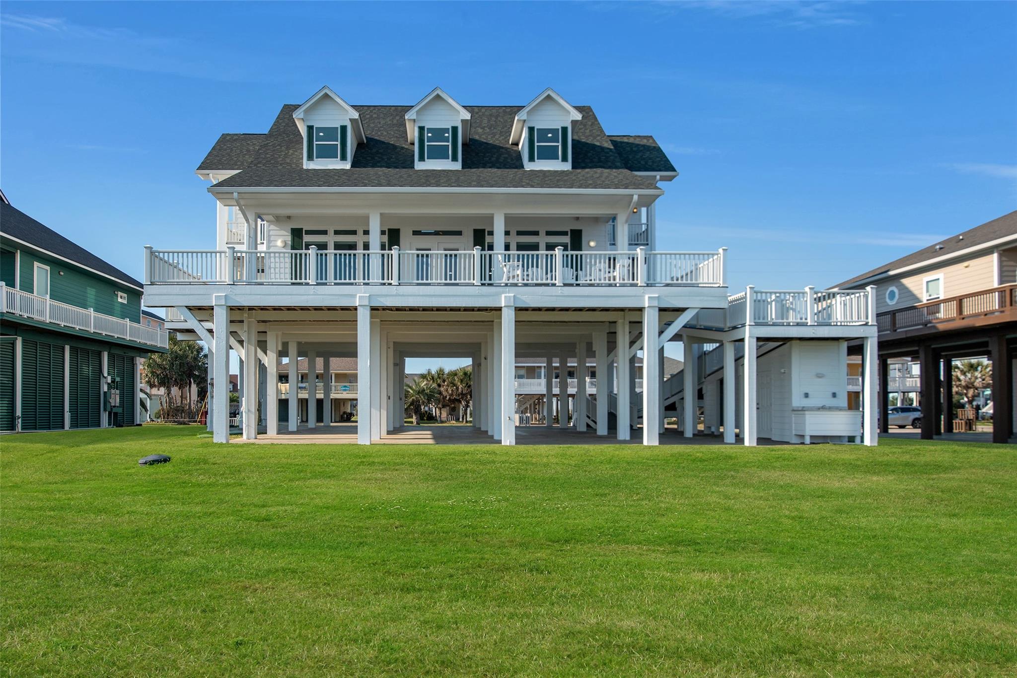 Crystal Beach, Texas, 77650, United States, 5 Bedrooms Bedrooms, ,4 BathroomsBathrooms,Residential,Active,2021955