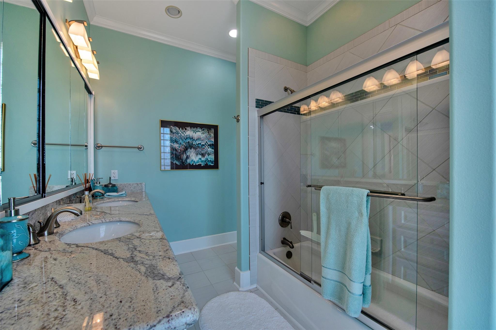 Crystal Beach, Texas, 77650, United States, 5 Bedrooms Bedrooms, ,4 BathroomsBathrooms,Residential,Active,2021955