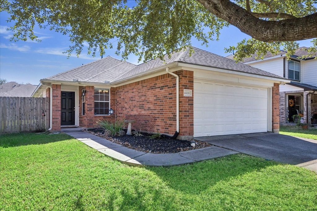 Photo of 4434 Plumeria Avenue, Baytown, TX 77521 (MLS # 49253771)