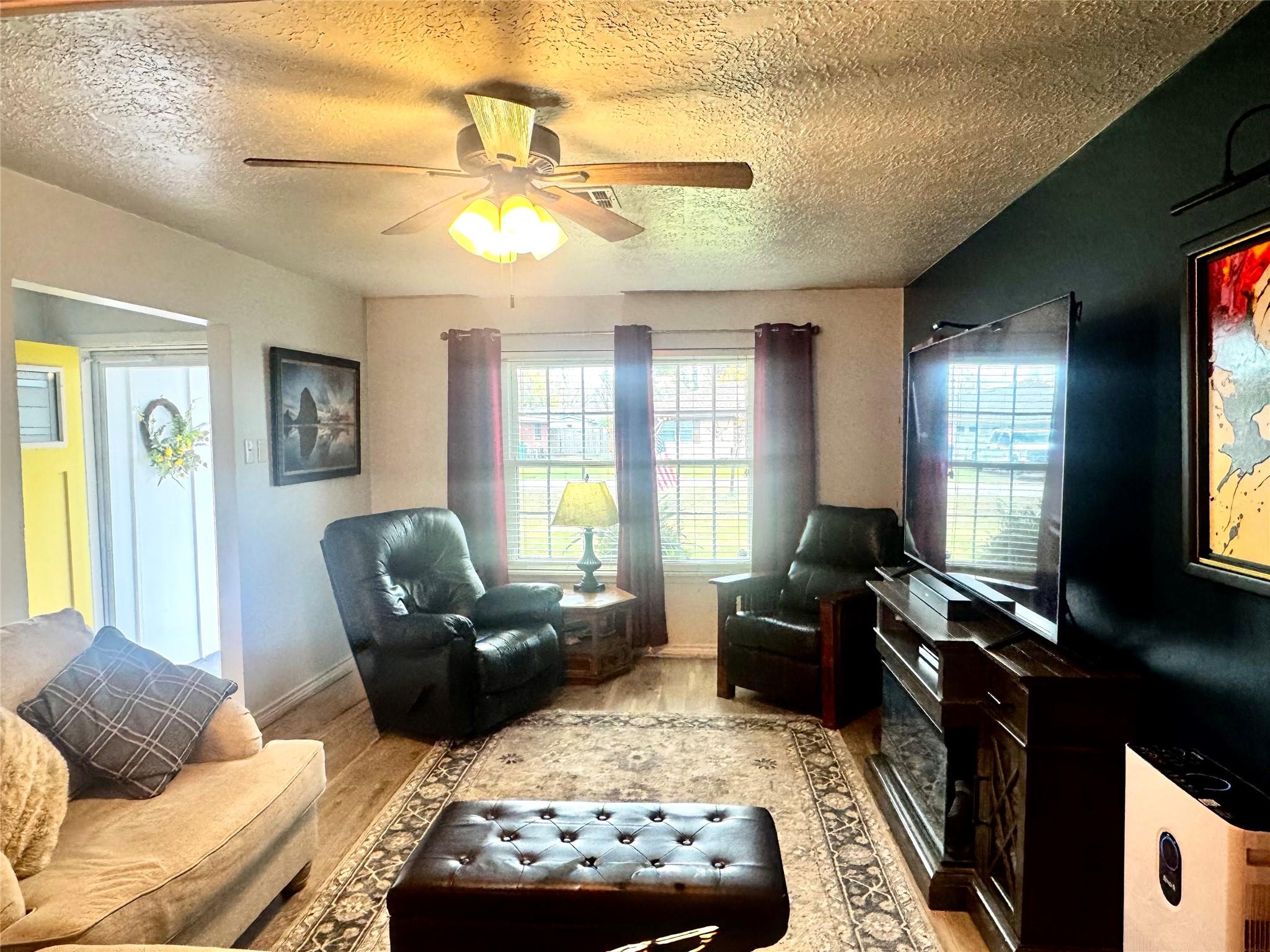 1029 Vine Drive