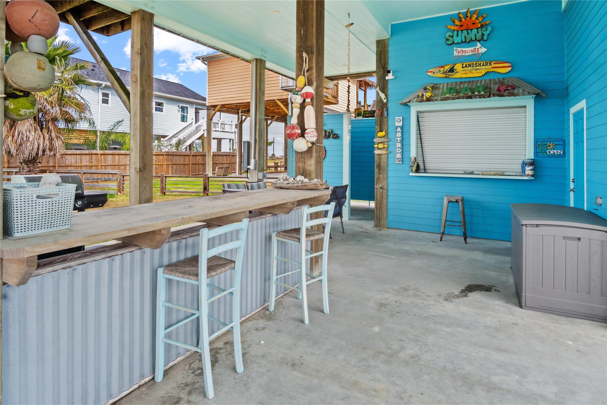 980 Fisherman Drive S