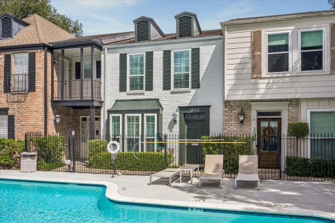 Photo of 3650 Lake Street, Houston, TX 77098 (MLS # 89877379)