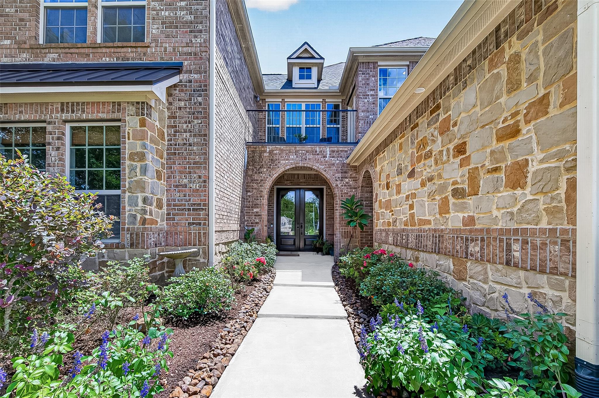 4519 Oxbow Circle W