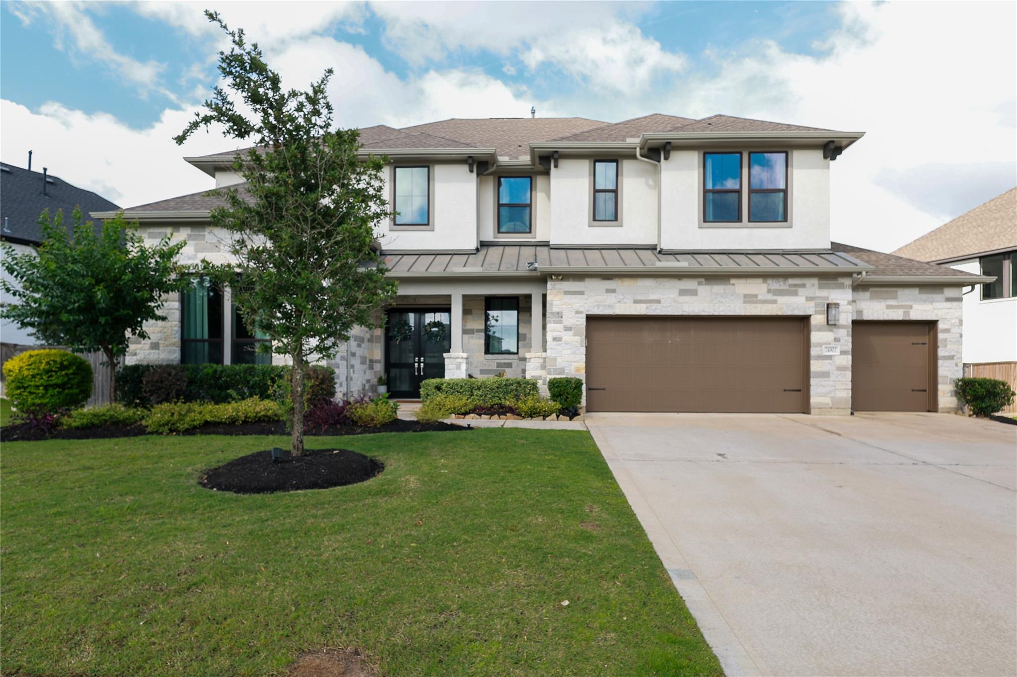 24902 Pavonia Lake Lane