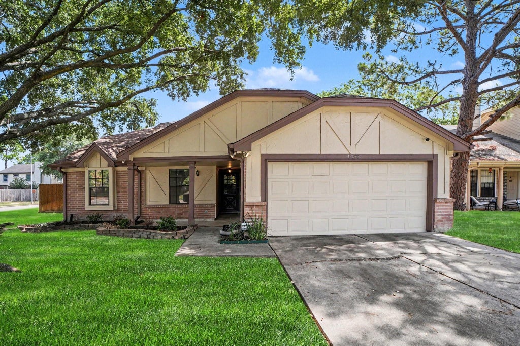 Photo of 10038 Wayward Wind Lane, Houston, TX 77064 (MLS # 4156273)