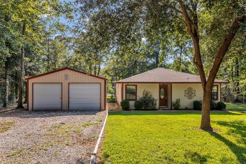 Photo of 119 Memory Lane, Livingston, TX 77351 (MLS # 62379561)