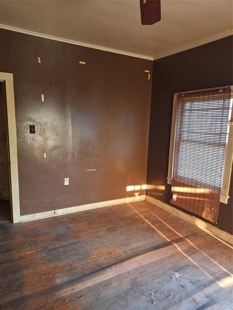 Tiny photo for 518 N Live Oak Street, Carthage, TX 75633 (MLS # 47211268)