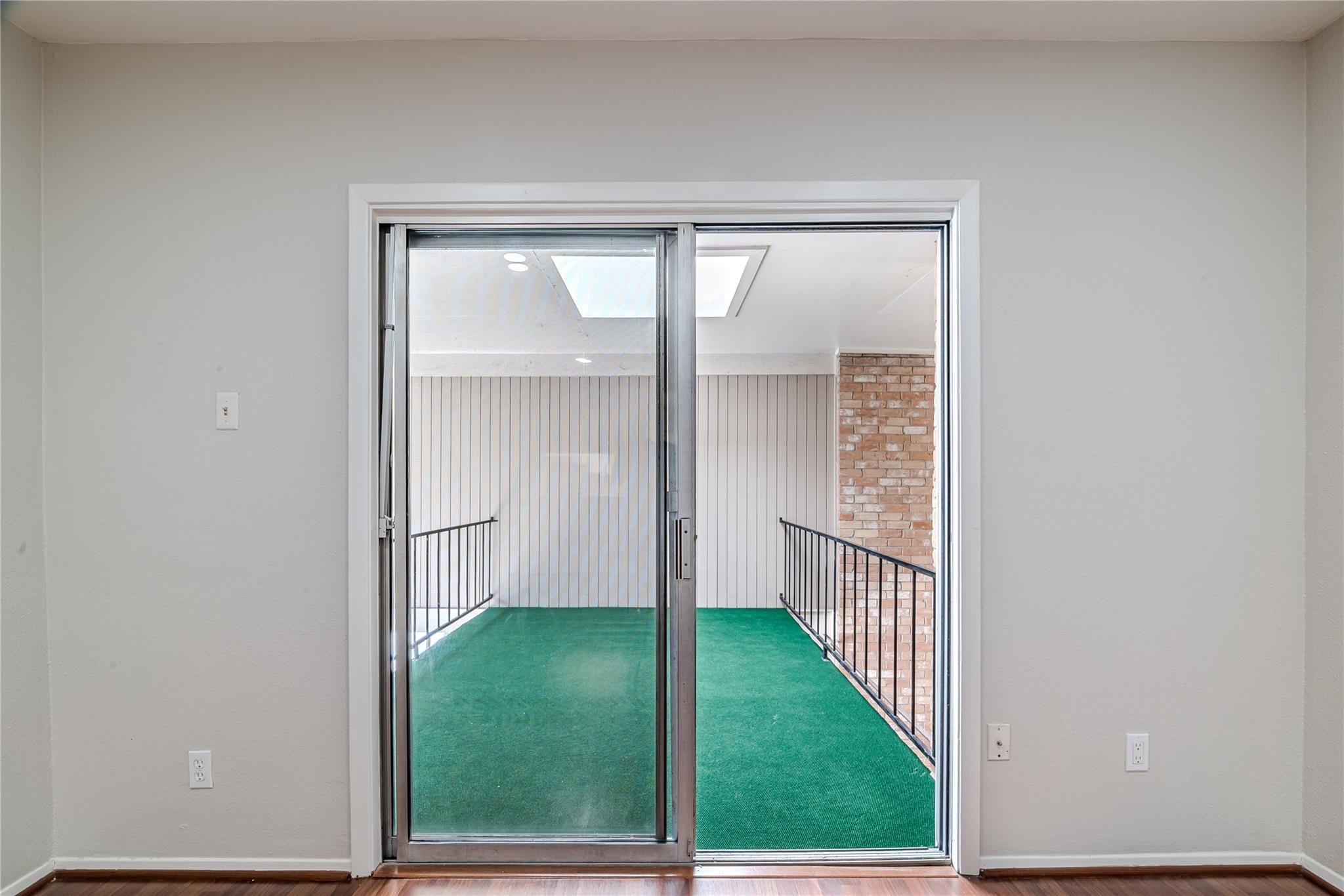 Houston, Texas 77063, United States, 1 Bedroom Bedrooms, ,1 BathroomBathrooms,Residential,Active,197566