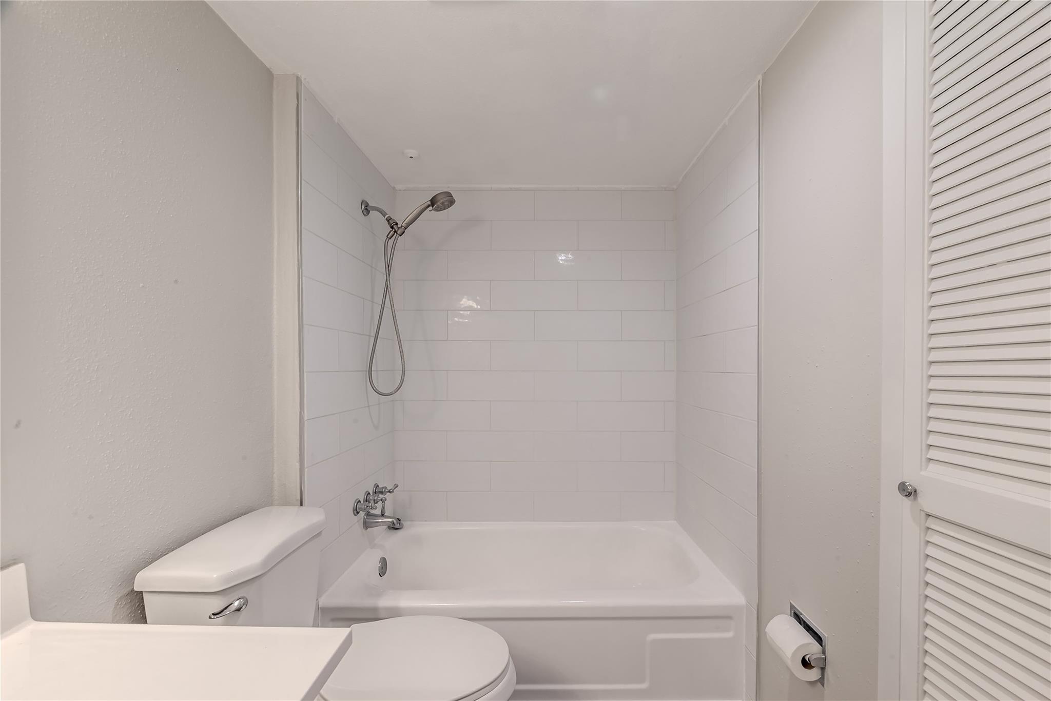 Houston, Texas 77063, United States, 1 Bedroom Bedrooms, ,1 BathroomBathrooms,Residential,Active,197566