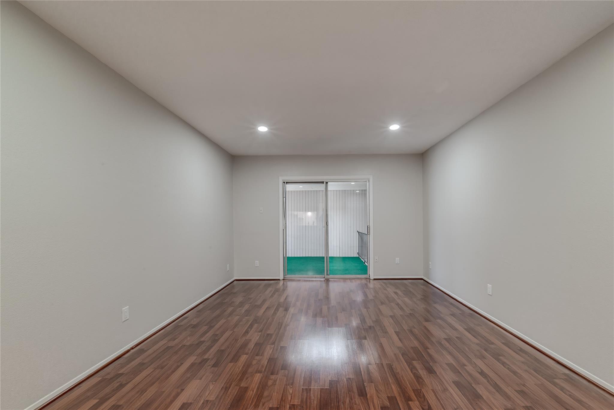 Houston, Texas 77063, United States, 1 Bedroom Bedrooms, ,1 BathroomBathrooms,Residential,Active,197566