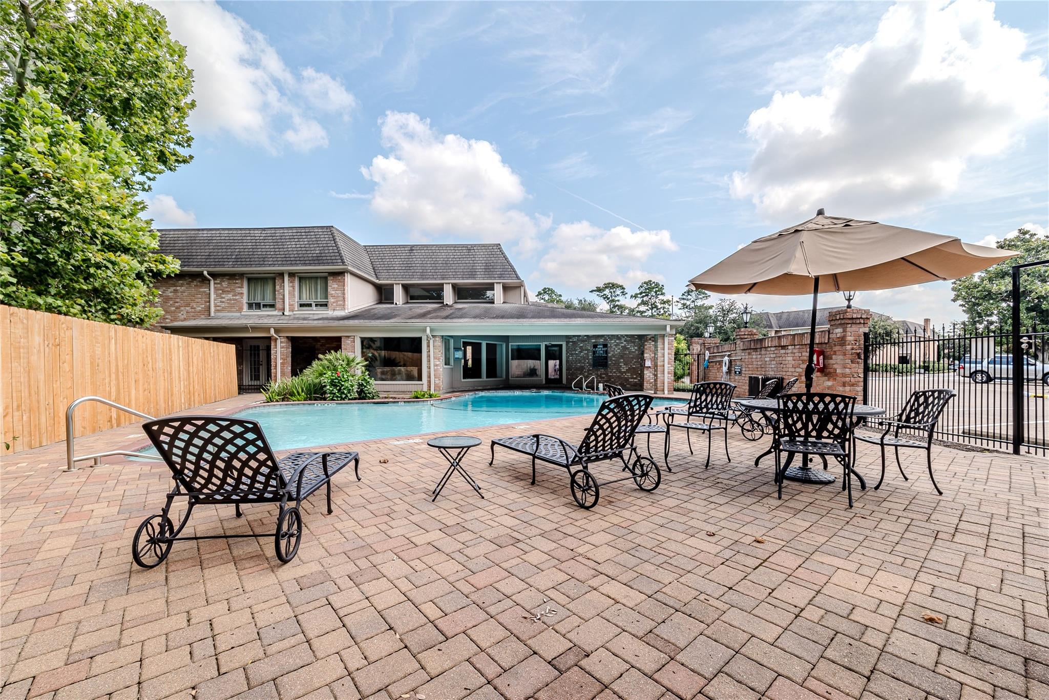 Houston, Texas 77063, United States, 1 Bedroom Bedrooms, ,1 BathroomBathrooms,Residential,Active,197566