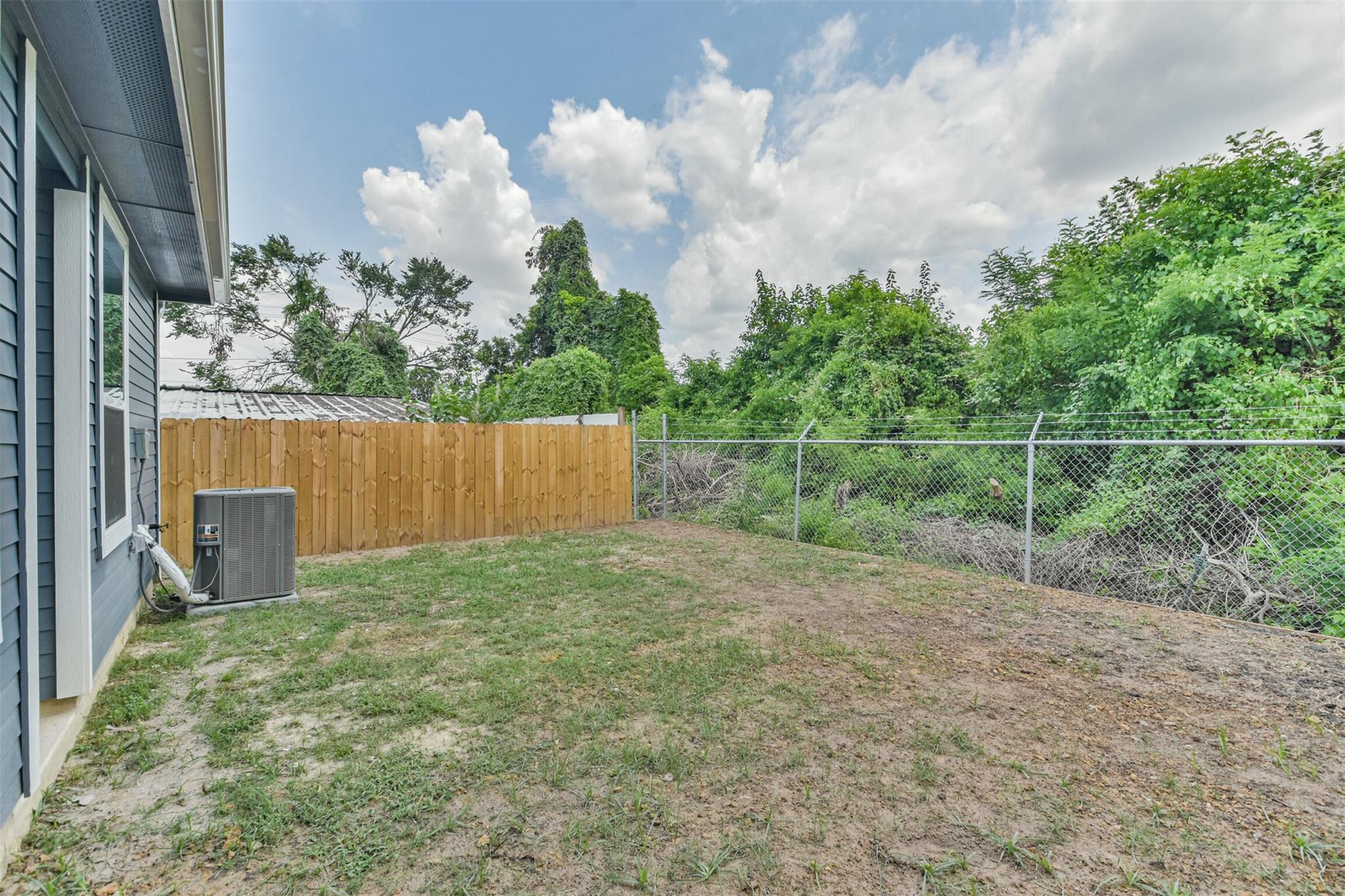 Houston, Texas 77088, United States, 3 Bedrooms Bedrooms, ,2 BathroomsBathrooms,Residential,Active,222817